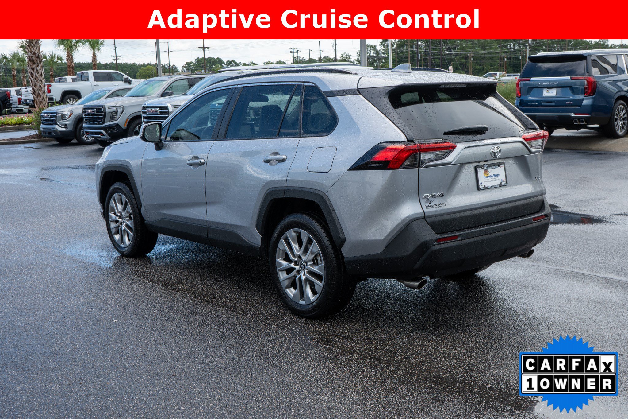 Used 2024 Toyota RAV4 XLE Premium FWD image 5