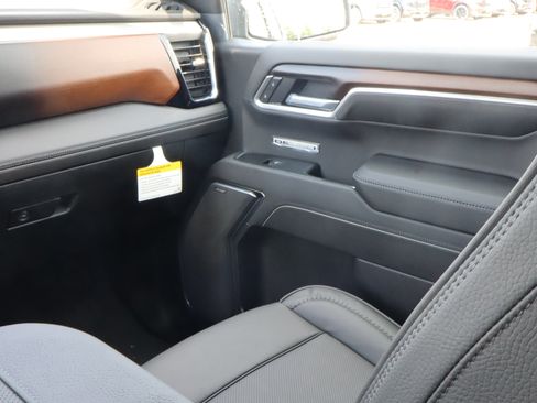 New 2026 GMC Sierra 1500 Denali AWD/4WD image 11