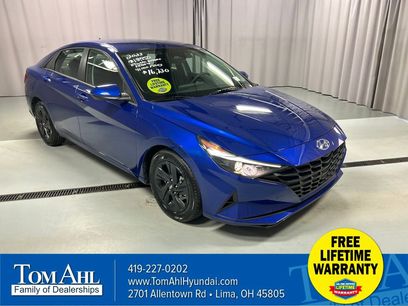 Used 2023 Hyundai Elantra SEL w/ Preferred Accessory Package