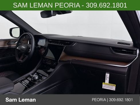 New 2025 Jeep Grand Cherokee L Summit image 31