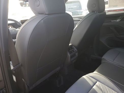 New 2026 Volkswagen Tiguan SE R-Line image 14