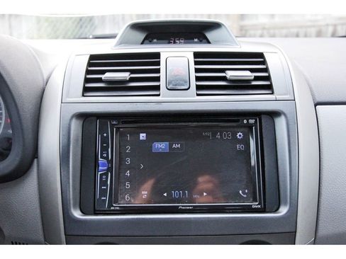 Used 2013 Toyota Corolla LE image 26