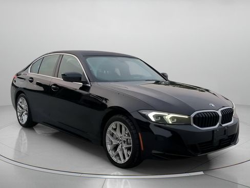 Used 2025 BMW 330i Sedan RWD image 2