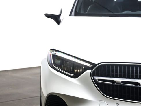 Certified 2025 Mercedes-Benz GLC 300 image 16