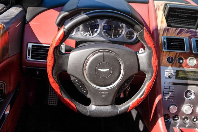 Used 2006 Aston Martin DB9 Volante RWD image 30