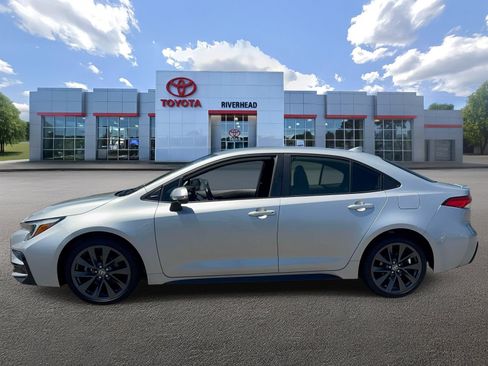 Certified 2024 Toyota Corolla SE FWD image 5