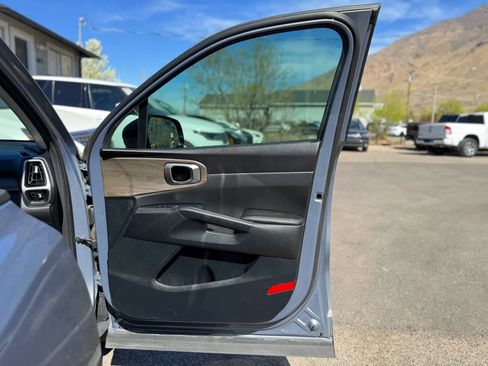 Used 2023 Kia Sorento X-Line EX image 9