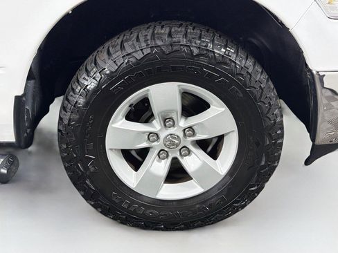 Used 2016 RAM 1500 Classic SLT AWD/4WD image 34