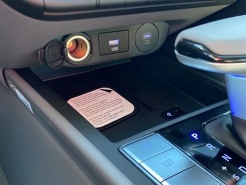 New 2026 Hyundai Elantra SEL Sport FWD image 17