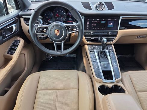 Used 2019 Porsche Macan AWD/4WD image 8