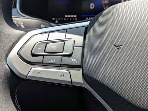 New 2026 Volkswagen Taos SE FWD image 26