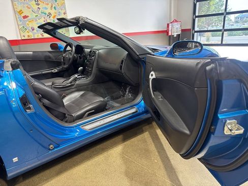 Used 2009 Chevrolet Corvette Convertible RWD image 79