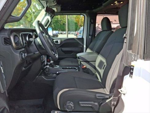 Certified 2021 Jeep Wrangler Sport S image 13