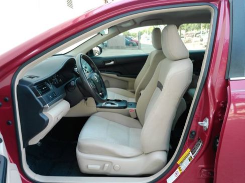 Used 2012 Toyota Camry LE FWD image 11