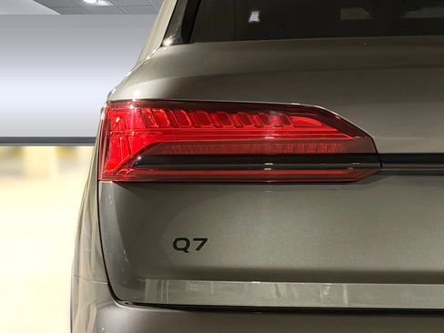 Certified 2026 Audi Q7 2.0T Premium w/ Convenience Plus Package AWD/4WD image 30