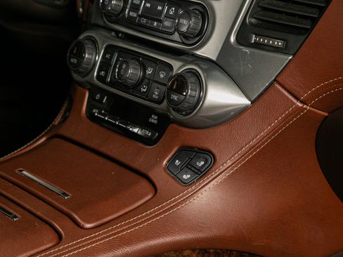 Used 2018 Chevrolet Suburban Premier w/ Max Trailering Package image 37