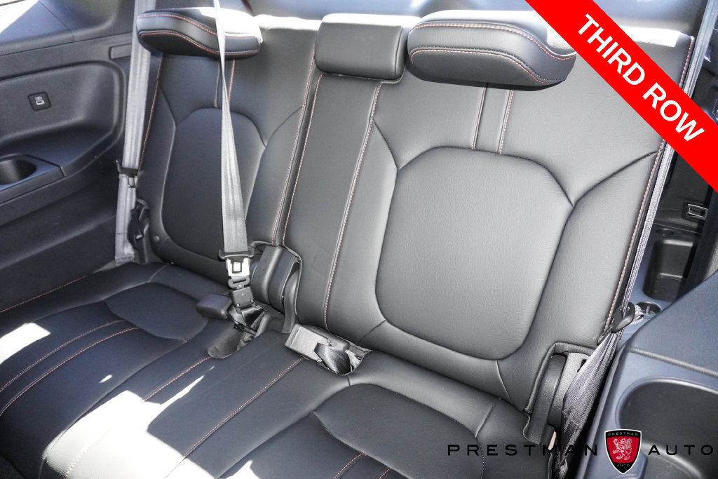 Used 2023 Honda Pilot TrailSport image 4