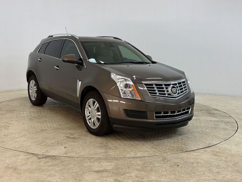 Used 2015 Cadillac SRX Luxury w/ Driver Awareness Package FWD image 7