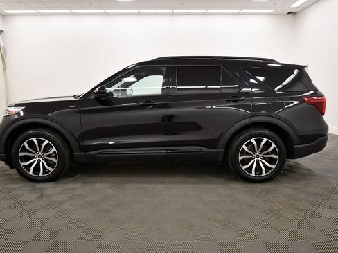 Used 2023 Ford Explorer ST-Line w/ Class IV Trailer Tow Package AWD/4WD image 4