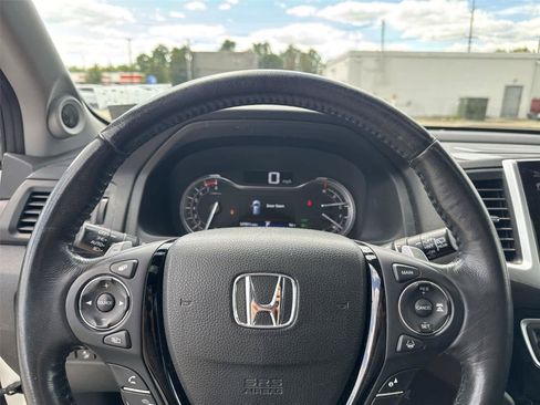 Used 2017 Honda Pilot Elite image 18
