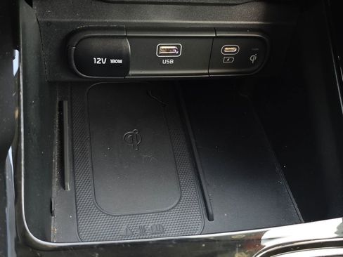 Certified 2024 Kia Telluride S w/ S Sunroof Package AWD/4WD image 22