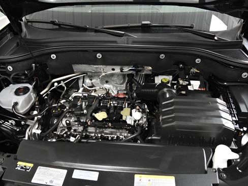 Used 2024 Volkswagen Atlas SE image 39