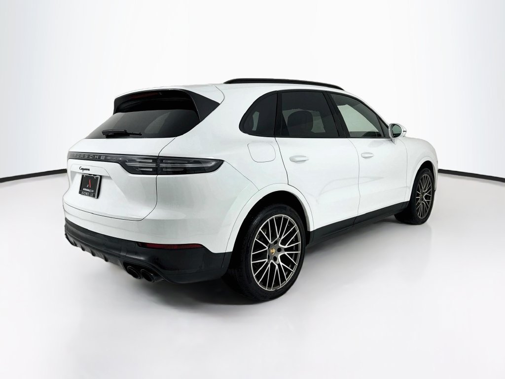 Certified 2023 Porsche Cayenne Platinum Edition AWD/4WD image 7