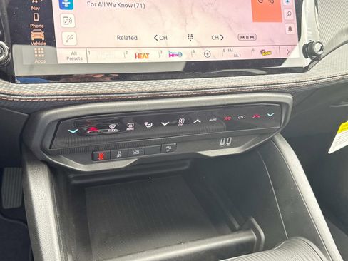 New 2026 Jeep Cherokee Overland image 33