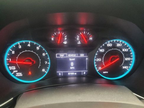 Used 2018 Chevrolet Equinox LT FWD image 23