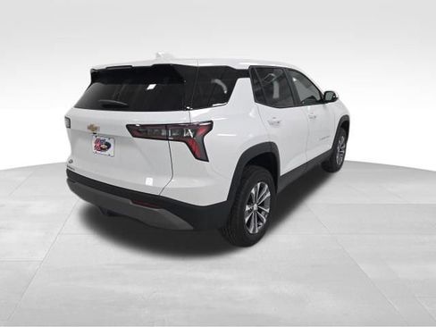 New 2026 Chevrolet Equinox LT image 5