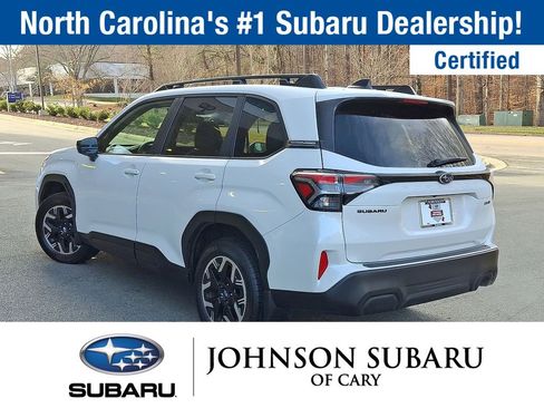 Certified 2025 Subaru Forester Premium w/ Protection Package image 22