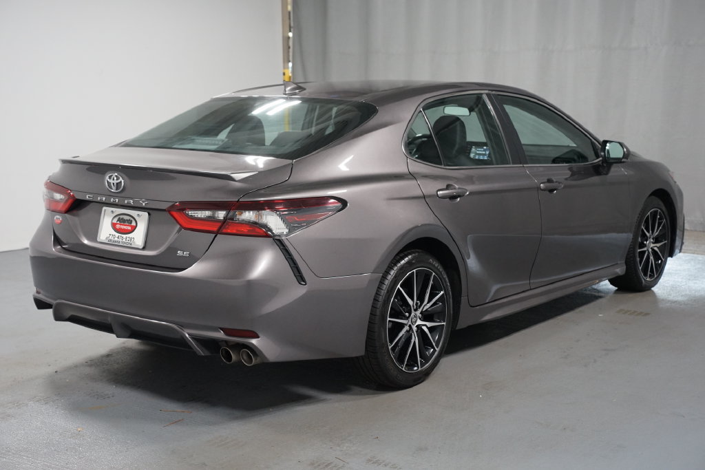 Used 2024 Toyota Camry SE FWD image 8