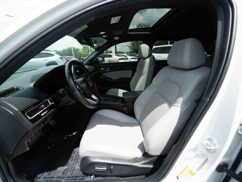 Used 2025 Honda Civic Sport Touring image 9