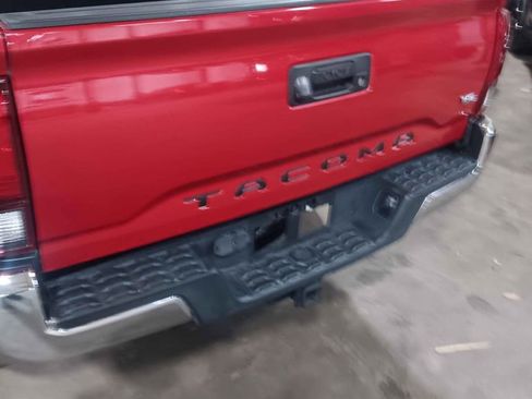 Used 2021 Toyota Tacoma SR5 image 7