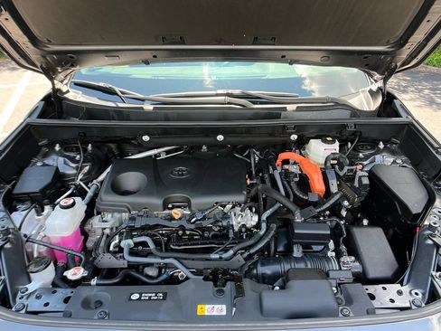 Certified 2024 Toyota RAV4 XLE w/ Weather Package AWD/4WD image 20