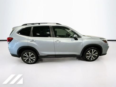 Used 2020 Subaru Forester Limited AWD/4WD image 4