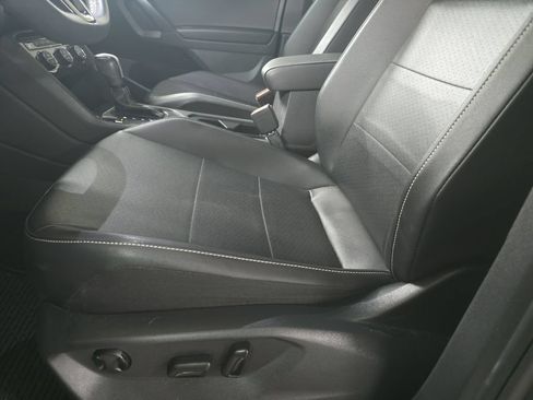 Used 2021 Volkswagen Tiguan SE w/ Panoramic Sunroof Package FWD image 20