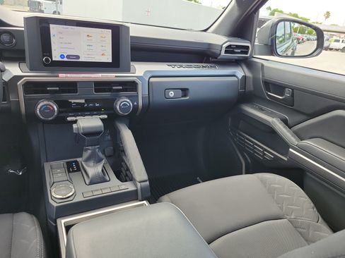 Used 2025 Toyota Tacoma SR5 RWD image 16