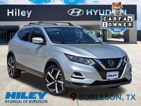 Used 2022 Nissan Rogue Sport SL AWD/4WD image 1