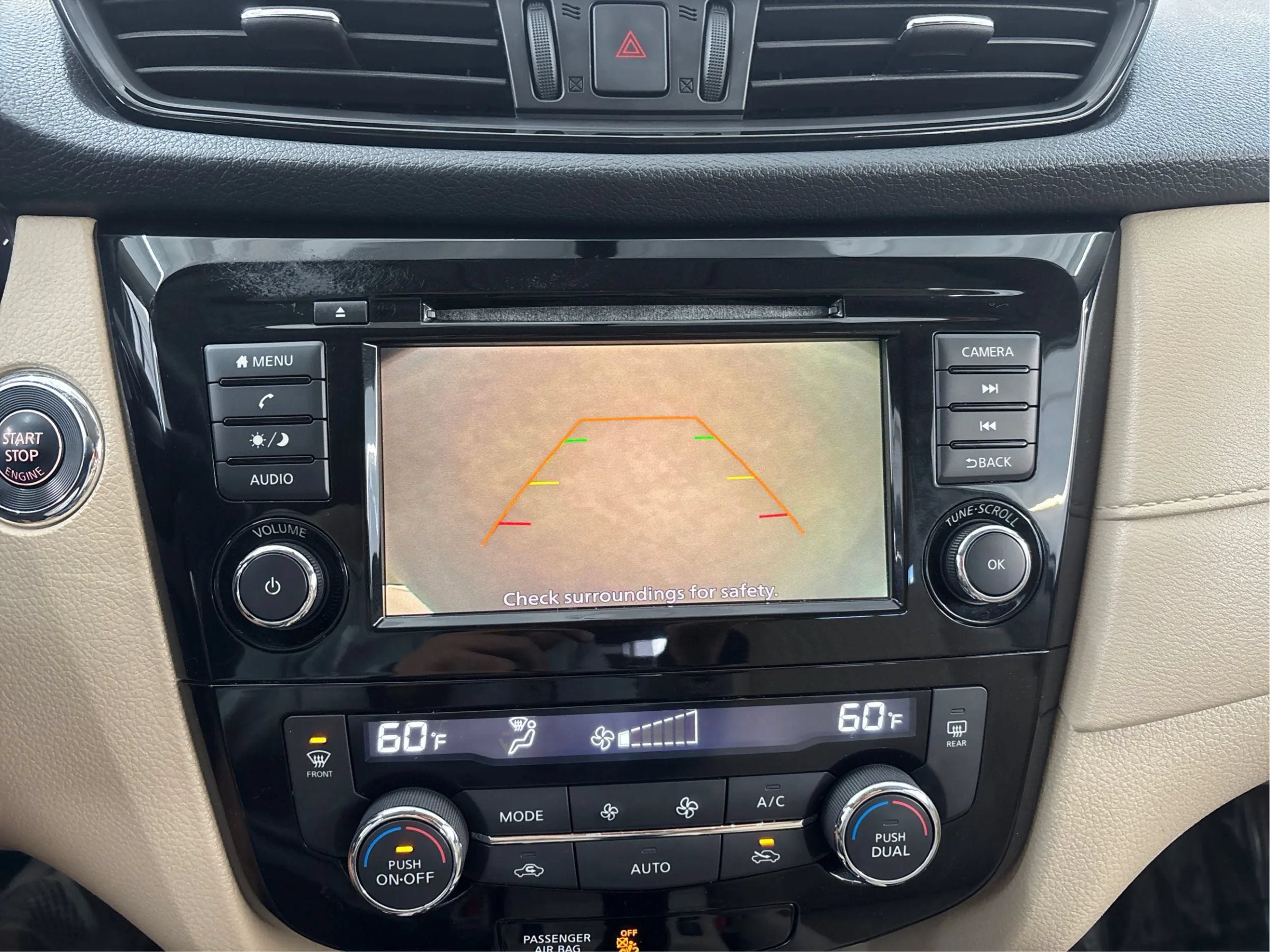 Used 2018 Nissan Rogue SV AWD/4WD image 34
