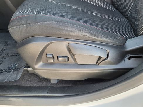 Used 2016 Chevrolet Equinox LT FWD image 11