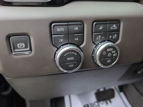 New 2026 GMC Sierra 2500 Denali w/ Denali Reserve Package image 15