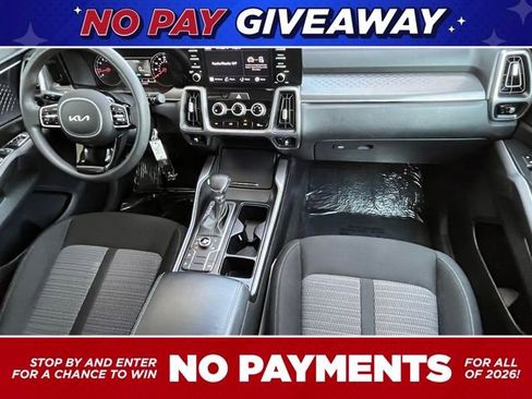 Used 2023 Kia Sorento LX image 30