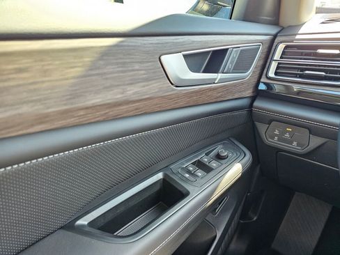 New 2026 Volkswagen Atlas SEL AWD/4WD image 27