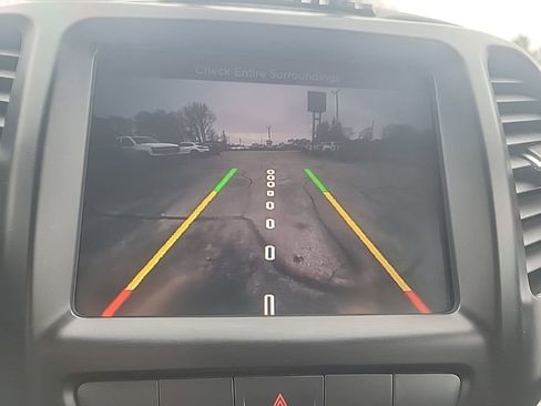 Used 2015 Jeep Cherokee Trailhawk w/ Leather Interior Group image 16