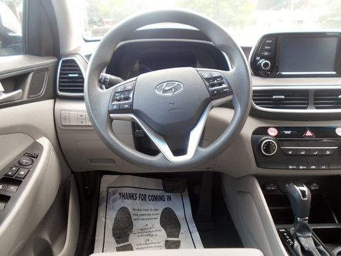 Used 2019 Hyundai Tucson SE image 11