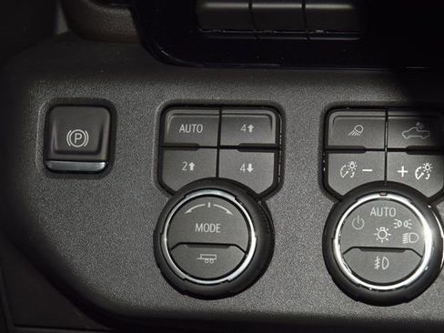 New 2026 Chevrolet Silverado 1500 ZR2 AWD/4WD image 39