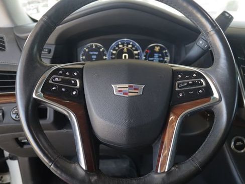 Used 2015 Cadillac Escalade Premium image 10