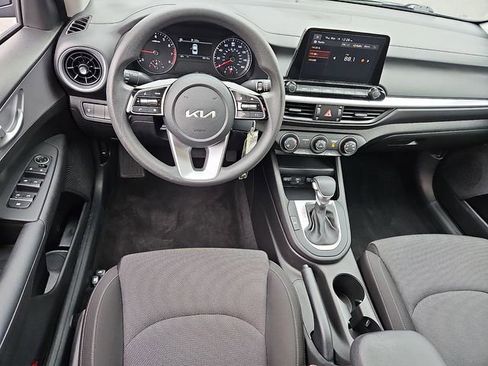 Used 2023 Kia Forte LXS image 11
