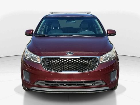 Used 2016 Kia Sedona LX w/ LX Essentials Premium Package FWD image 12